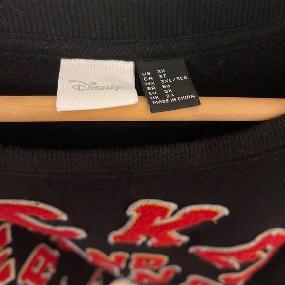 Disney Mickey Friends Embroider Graphic Patch Women Sweater Top Sweatshirt 3X - Picture 3 of 4